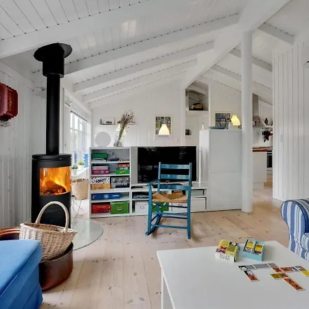 Holiday home Danko - 1-5km From The Sea In Western Jutland By Interhome