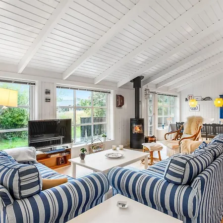Holiday home Danko - 1-5km From The Sea By Interhome *